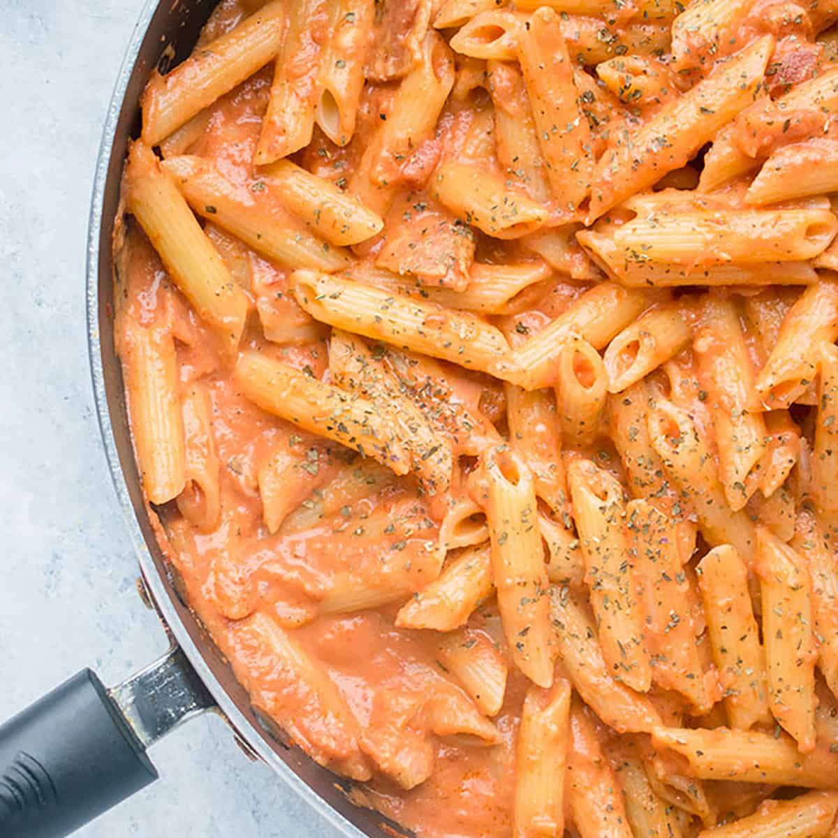 penne pasta in red sauce