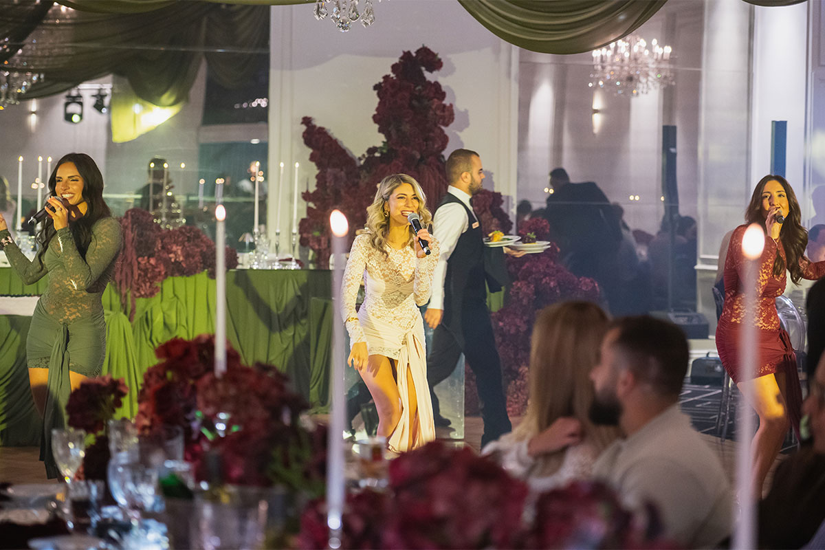 Entertainment at The Art of Hopitality Menu Tasting