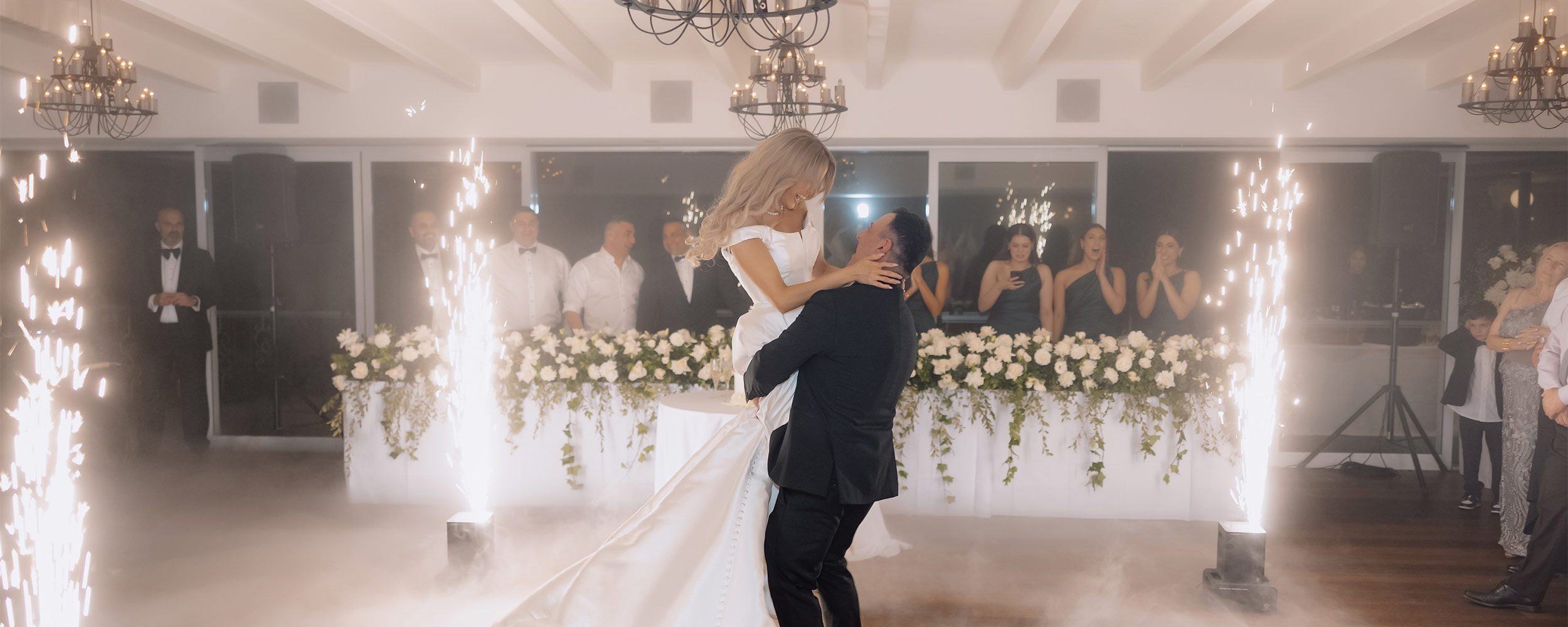 Oatlands Estate Deck Room Header Image