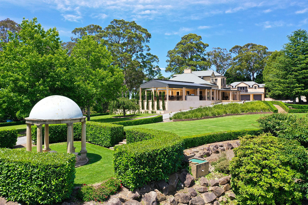 The Villa Navarra European Garden